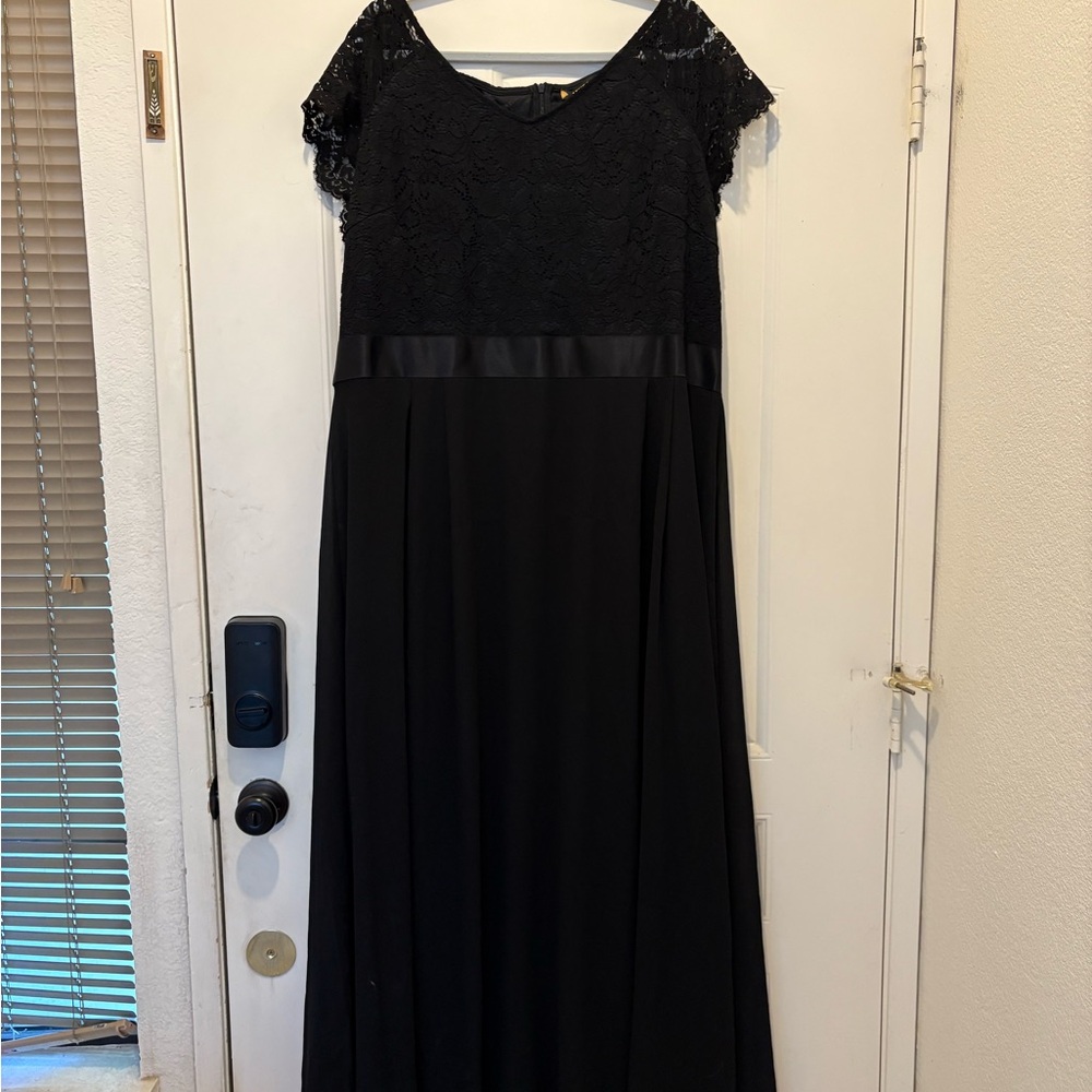 Miusol Black Flutter Sleeve Maxi Gown